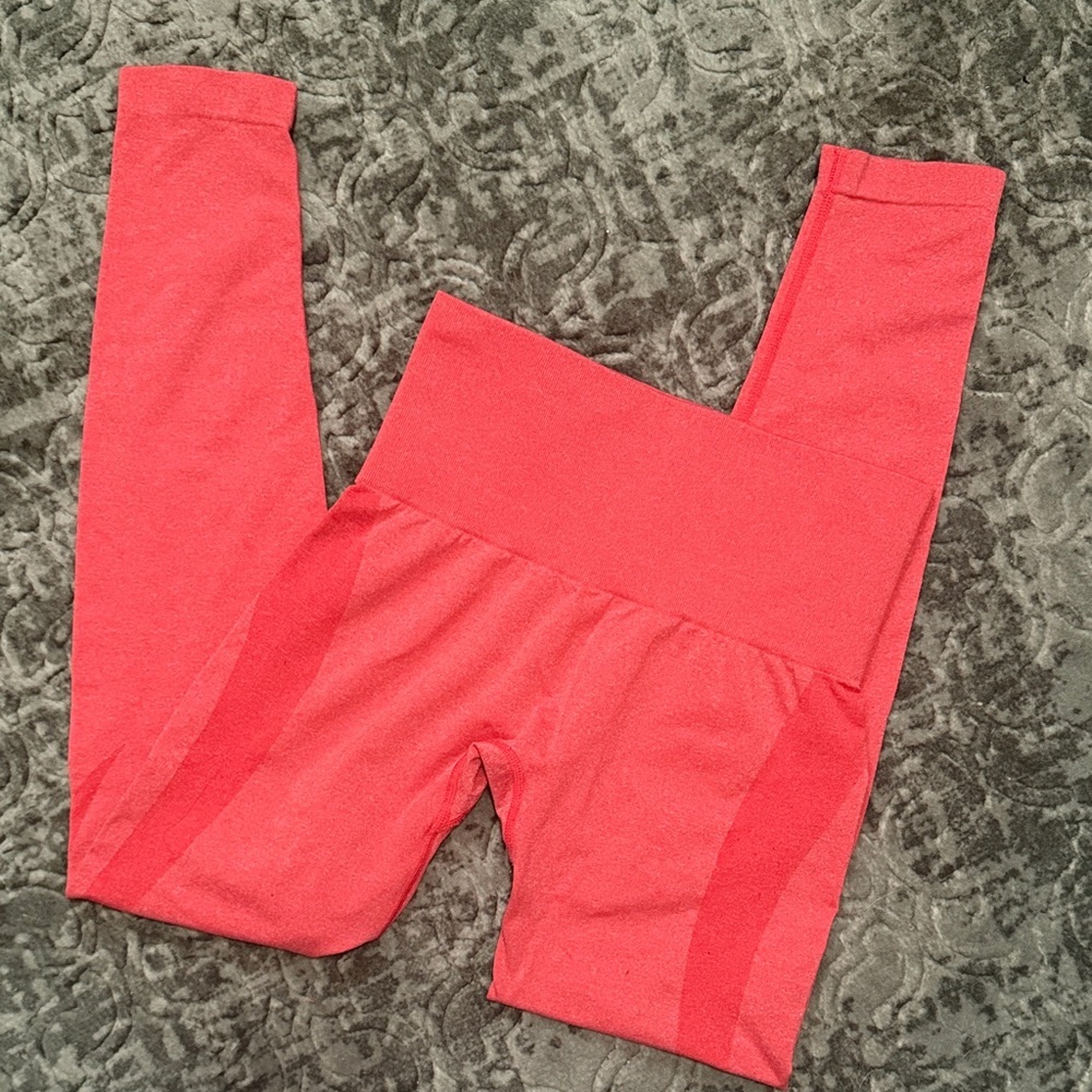 NVGTN Coral Leggings